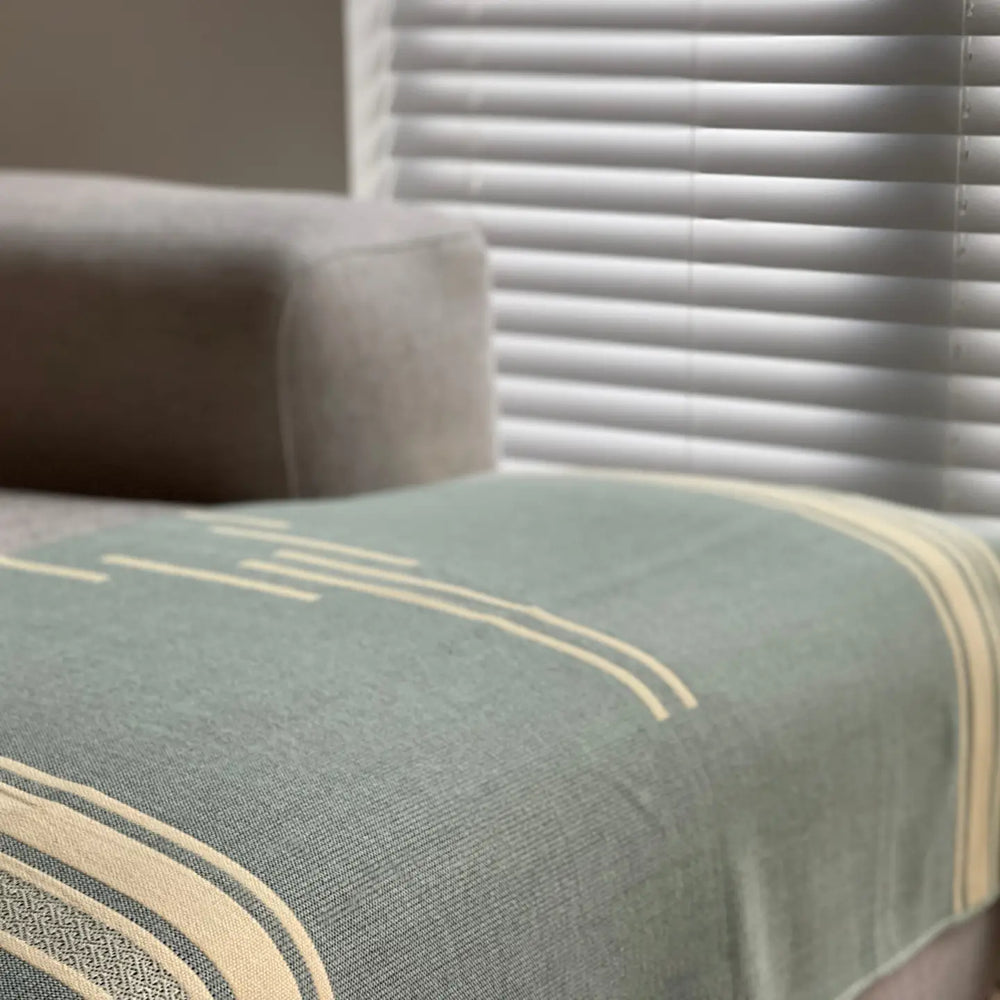 Equinoccio Throw in Mint