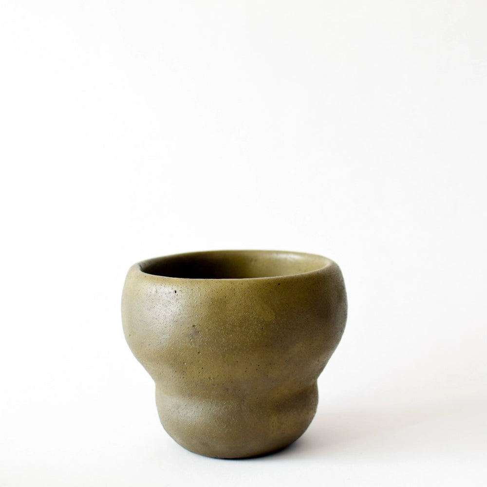 
                
                    Load image into Gallery viewer, Kyo Planter - Olive
                
            