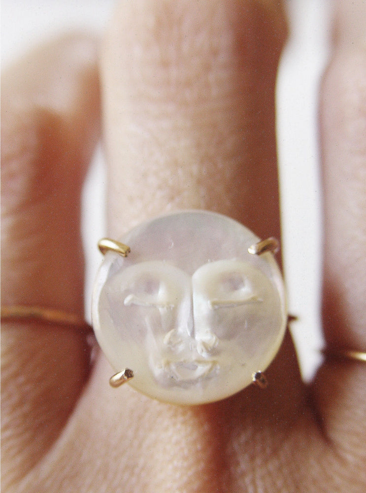 Pearl Moon Face Gold Ring - Size 5