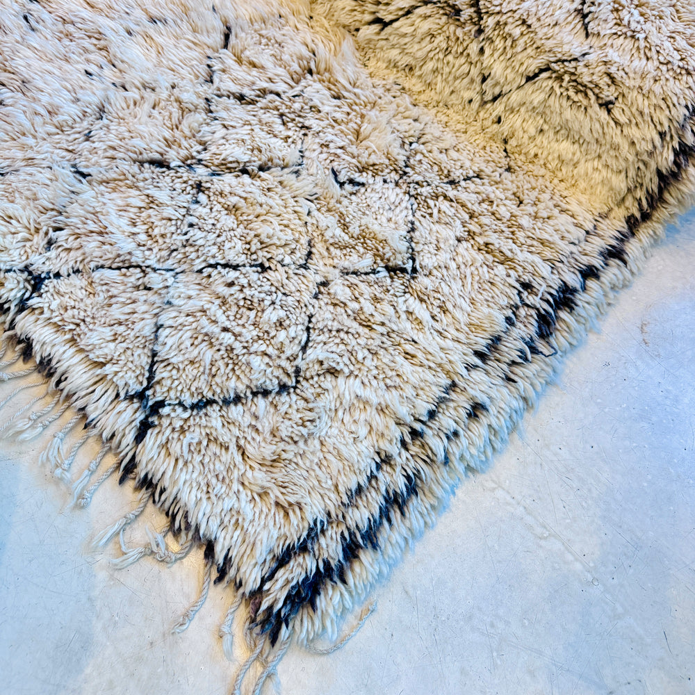 Wool Shag Pile Vintage Beni Ourain Moroccan Rug (11’ 4” x 6’)