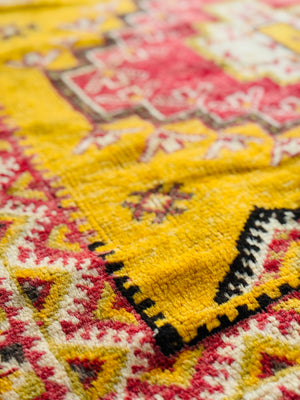 Vintage Ouazguita Moroccan Rug (9' x 4’ 6”)