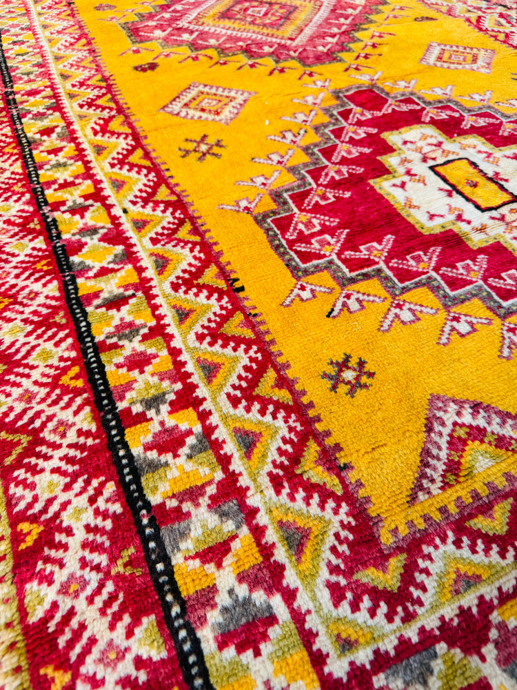 Vintage Ouazguita Moroccan Rug (9' x 4’ 6”)