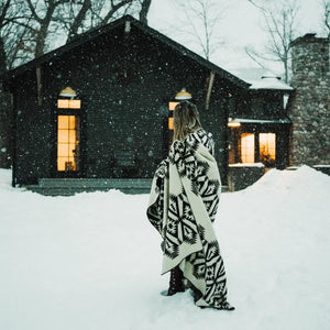 Quichua Blanket in Onyx Black