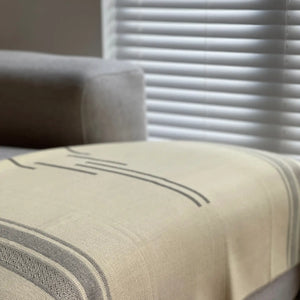 Equinoccio Throw in Cedar Brown