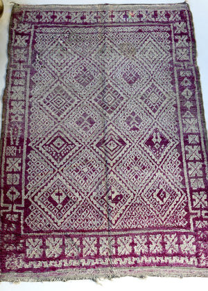 
                
                    Load image into Gallery viewer, Vintage Beni Mguild Moroccan Rug, No. 2072
                
            
